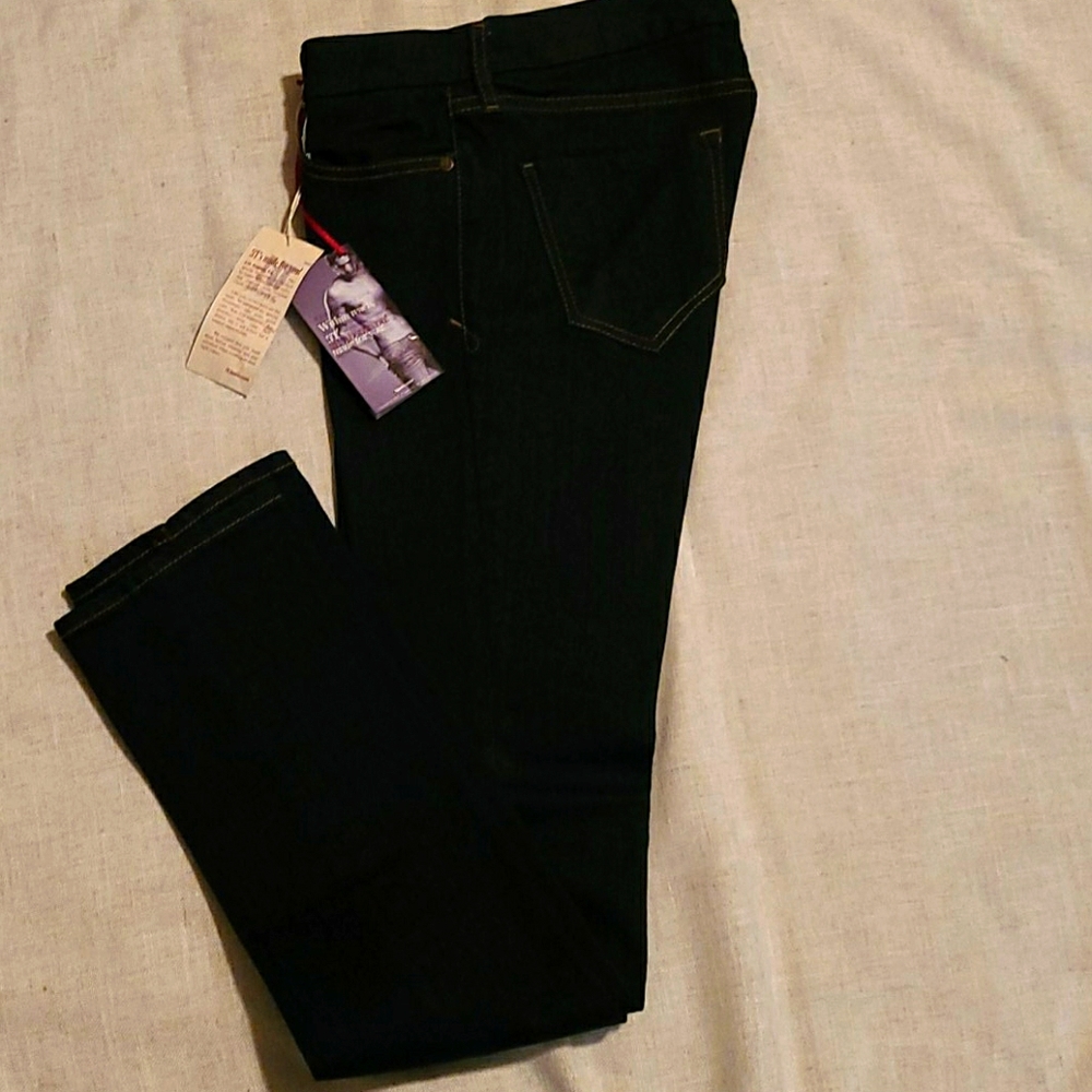 !IT jeans size 27. Dark Wash. NWT
